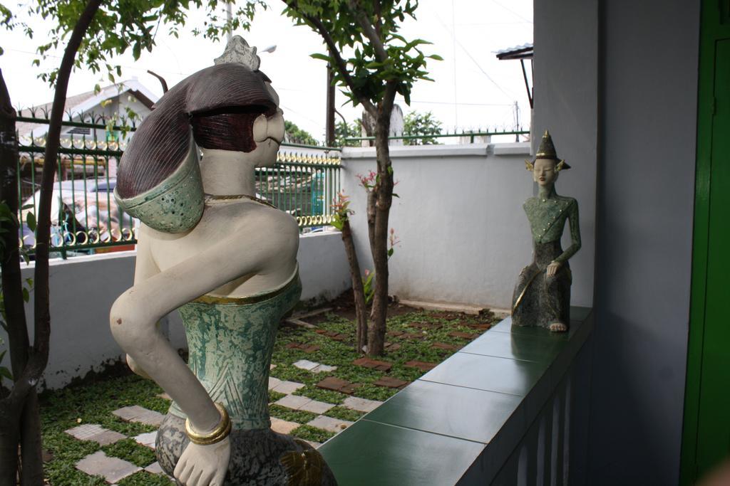 Jasmine Heritage Homestay Yogyakarta Esterno foto